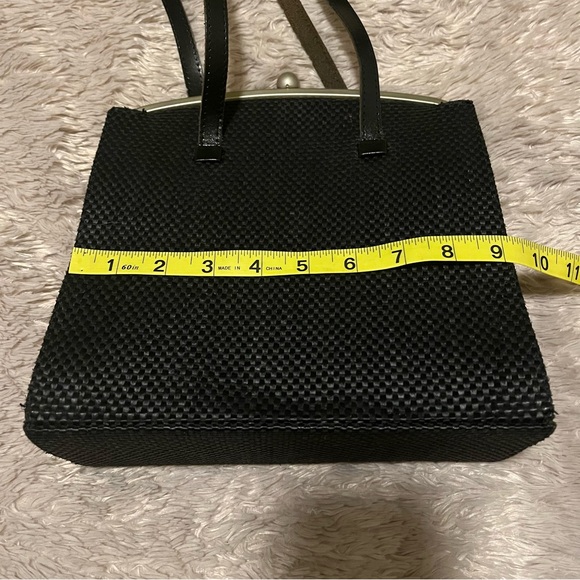 Vintage Jennifer Graham black textured purse with leather straps - Picture 6 of 7